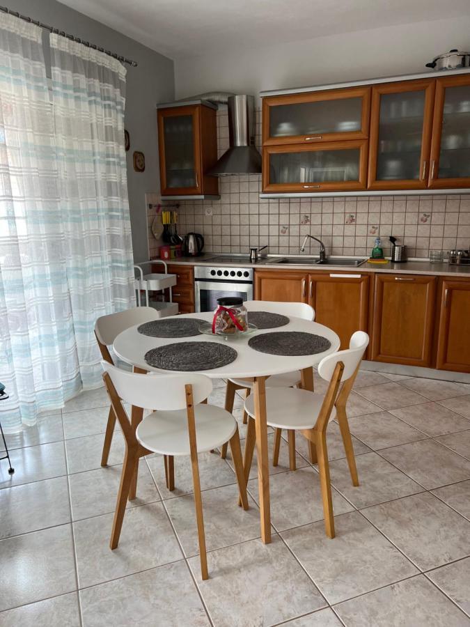 Apartment Efi Néa Péramos Екстериор снимка